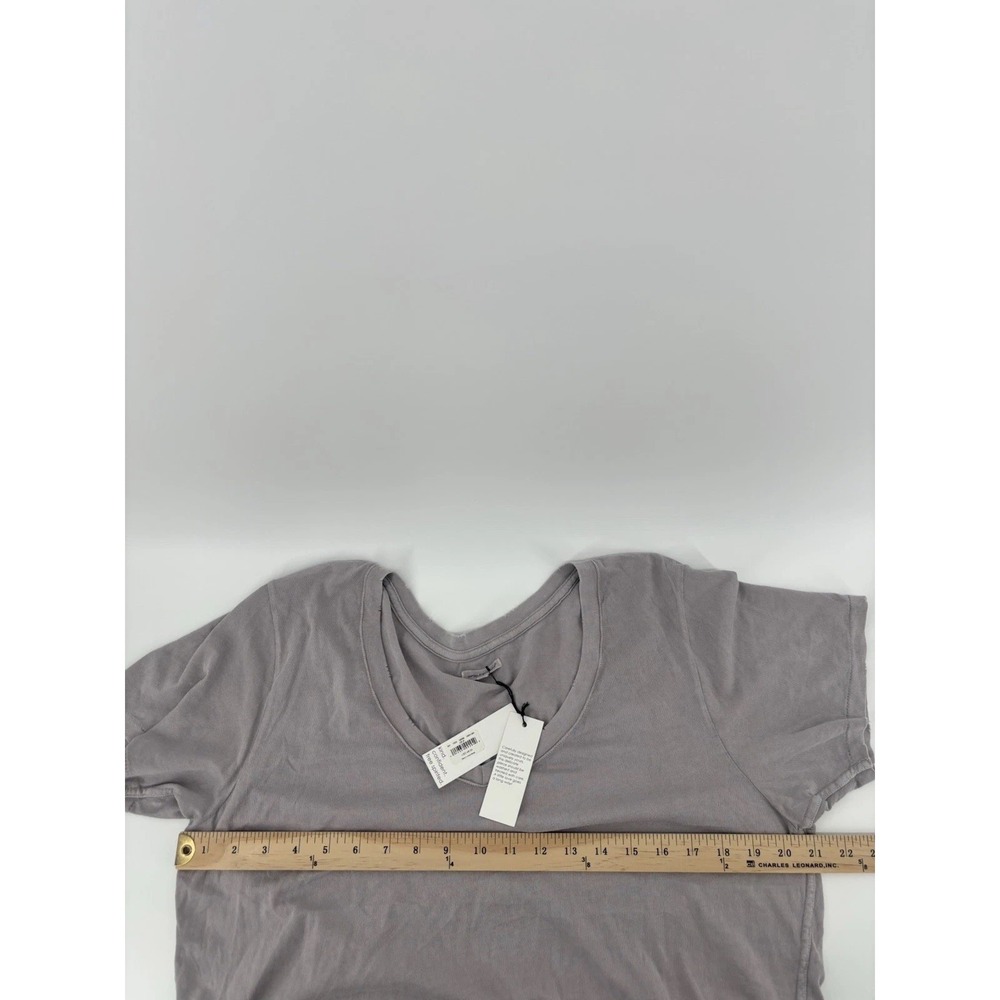 NWT Unsubscribed Distressed V Neck T Shirt Sz M Quiet Luxury Momcore Preppy - Picture 7 of 9